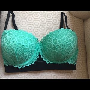 Victoria Secret Pink Push-Up 36DD